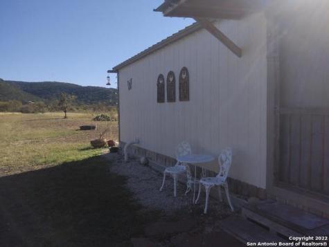 2682 Highway 336 Leakey TX 78873