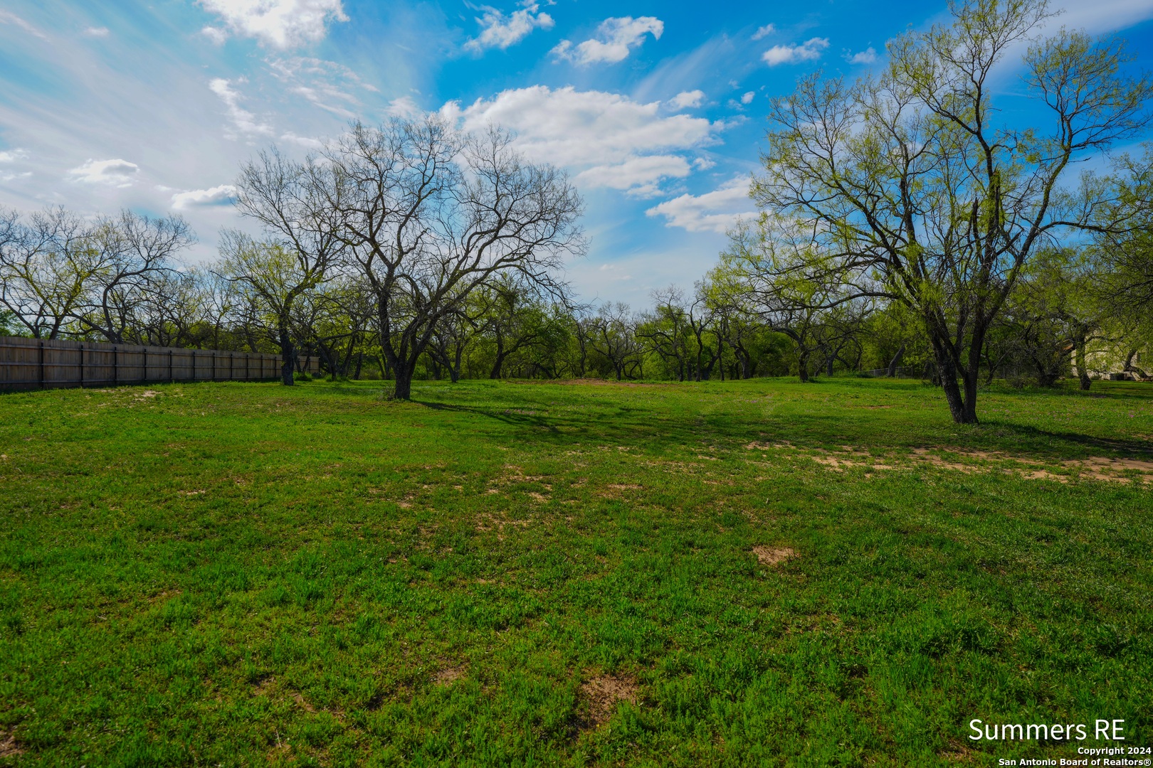 LT11 Vintners Way Fredericksburg TX 78624