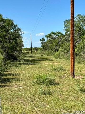 5153 Jim Brite Road Pleasanton TX 78064