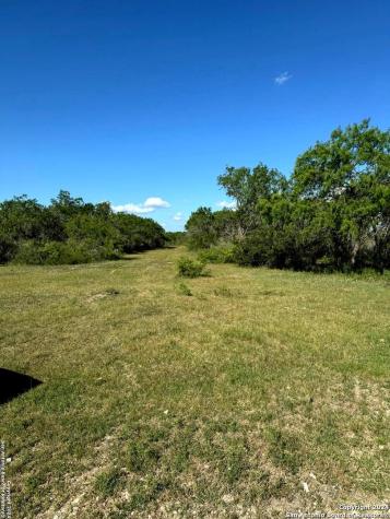 5153 Jim Brite Road Pleasanton TX 78064