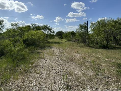 5153 Jim Brite Road Pleasanton TX 78064