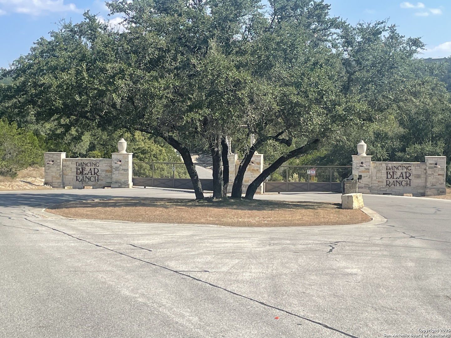 320 Private Road 1742 Mico TX 78056