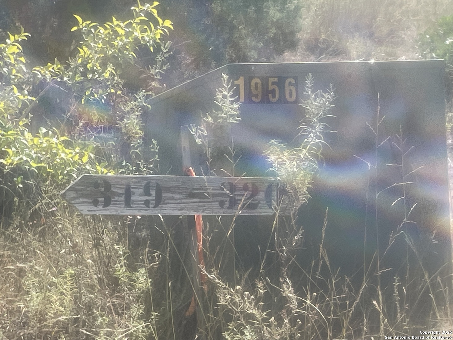 320 Private Road 1742 Mico TX 78056