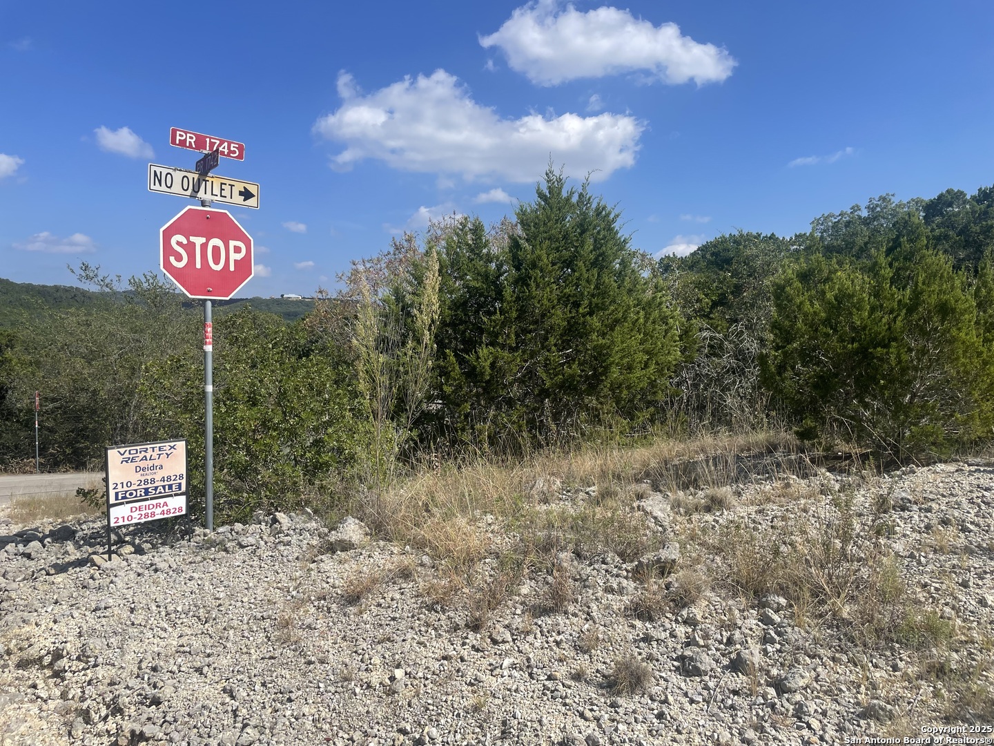 320 Private Road 1742 Mico TX 78056