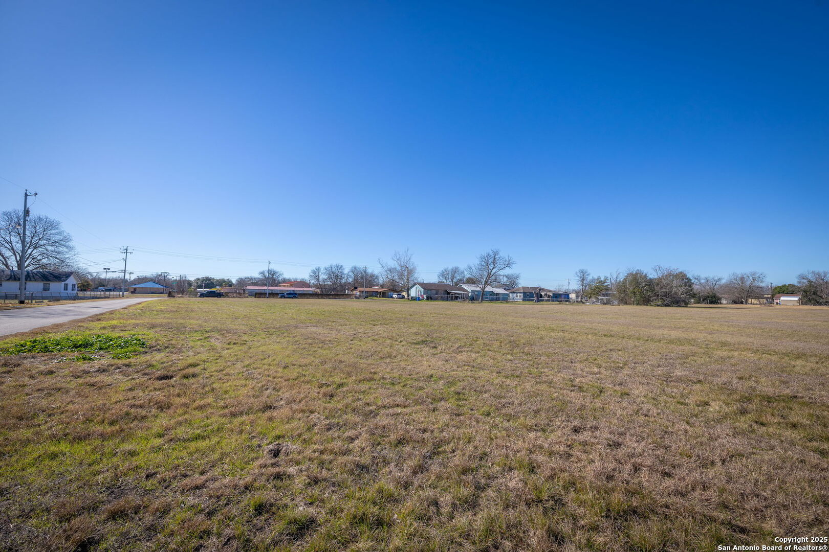 Tbd E Pine Seguin TX 78155