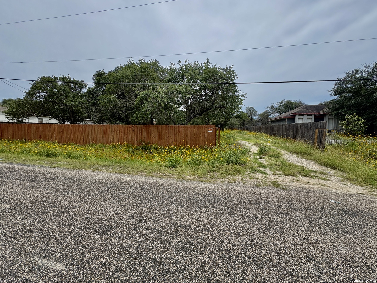 22847 Black Cherry Elmendorf TX 78112
