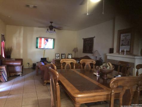 1405 Fm 1556 Carrizo Springs TX 78834