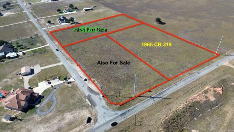 1965 County Road 319 La Vernia TX 78121