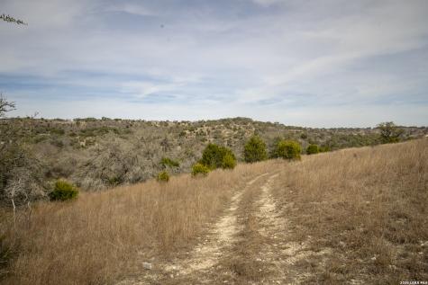 100 Stieler Valley Comfort TX 78013