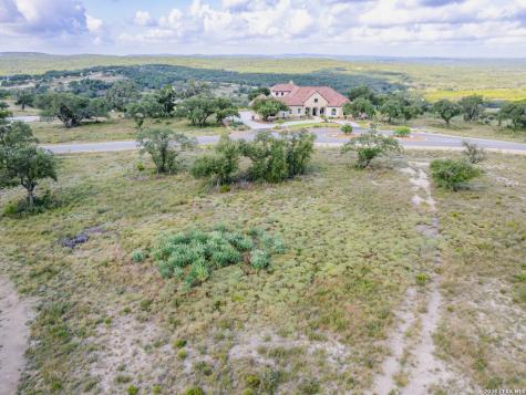 1814 Paradise Parkway Canyon Lake TX 78133