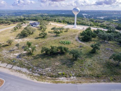 1814 Paradise Parkway Canyon Lake TX 78133