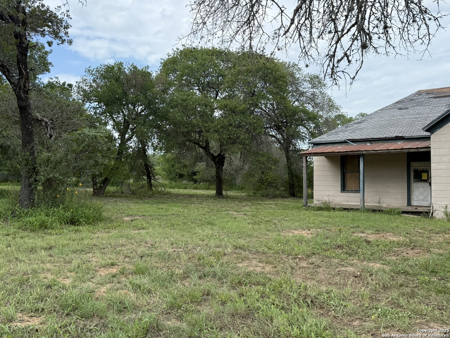 1917 Palo Alto Von Ormy TX 78073