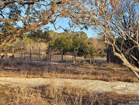 308 Elm Pass Center Point TX 78010