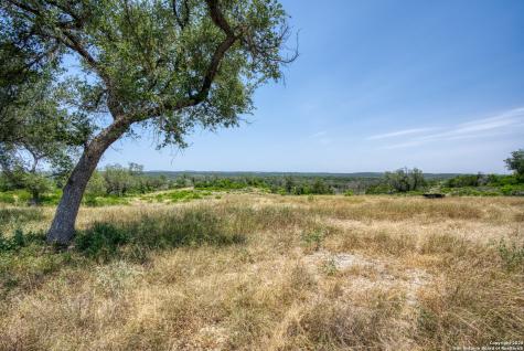 3044 County Road 2615 Rio Medina TX 78066