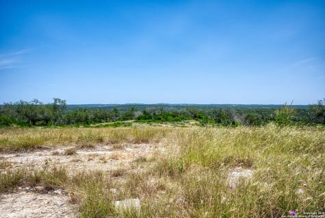 3044 County Road 2615 Rio Medina TX 78066