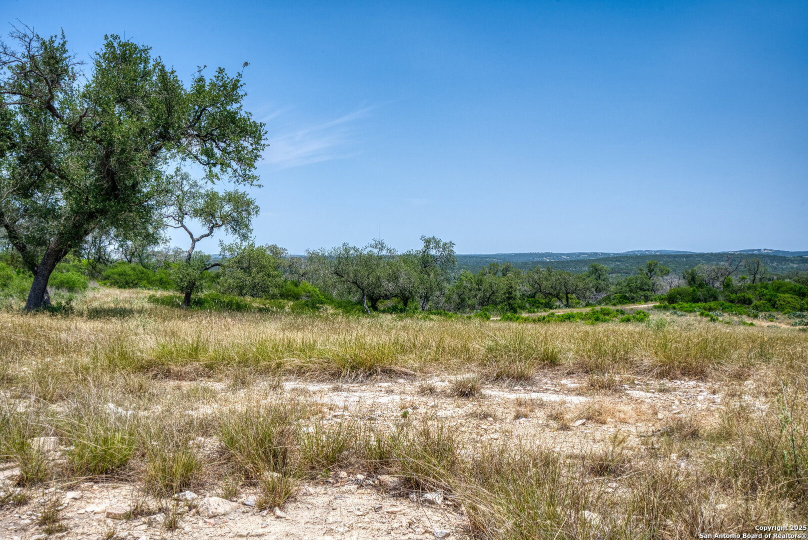 3044 County Road 2615 Rio Medina TX 78066