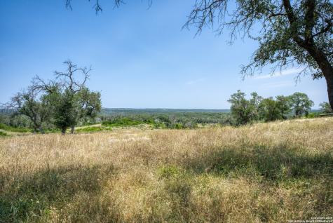 3044 County Road 2615 Rio Medina TX 78066