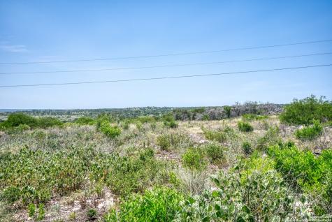 3044 County Road 2615 Rio Medina TX 78066