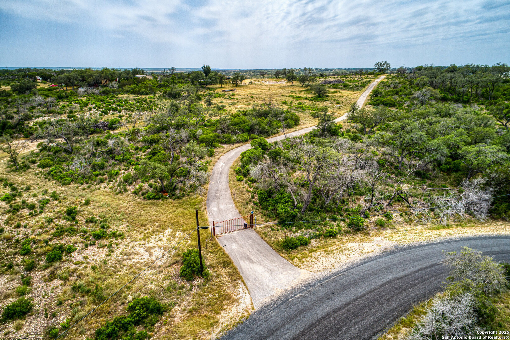 3044 County Road 2615 Rio Medina TX 78066