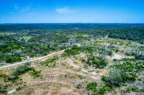 3044 County Road 2615 Rio Medina TX 78066