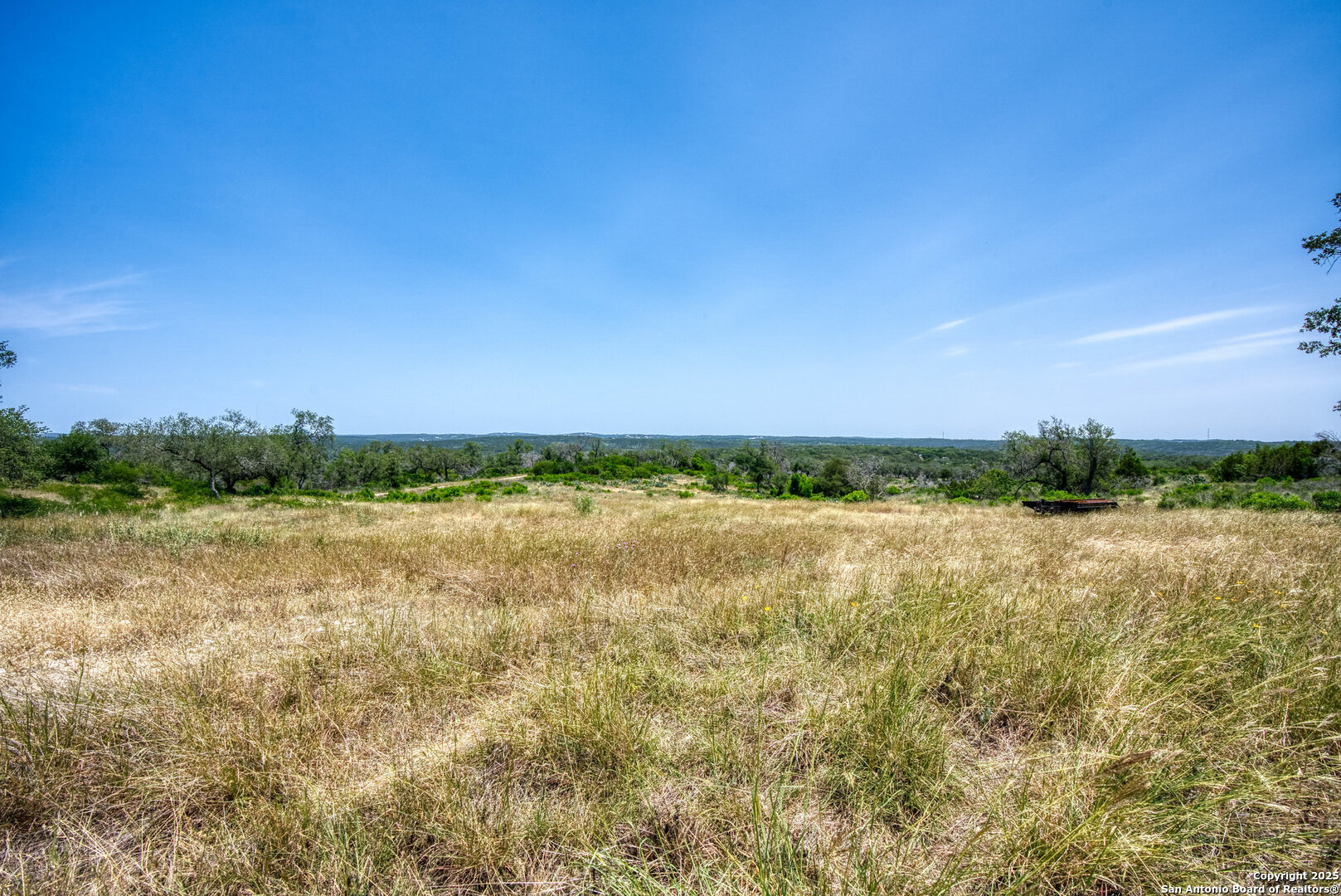 3044 County Road 2615 Rio Medina TX 78066