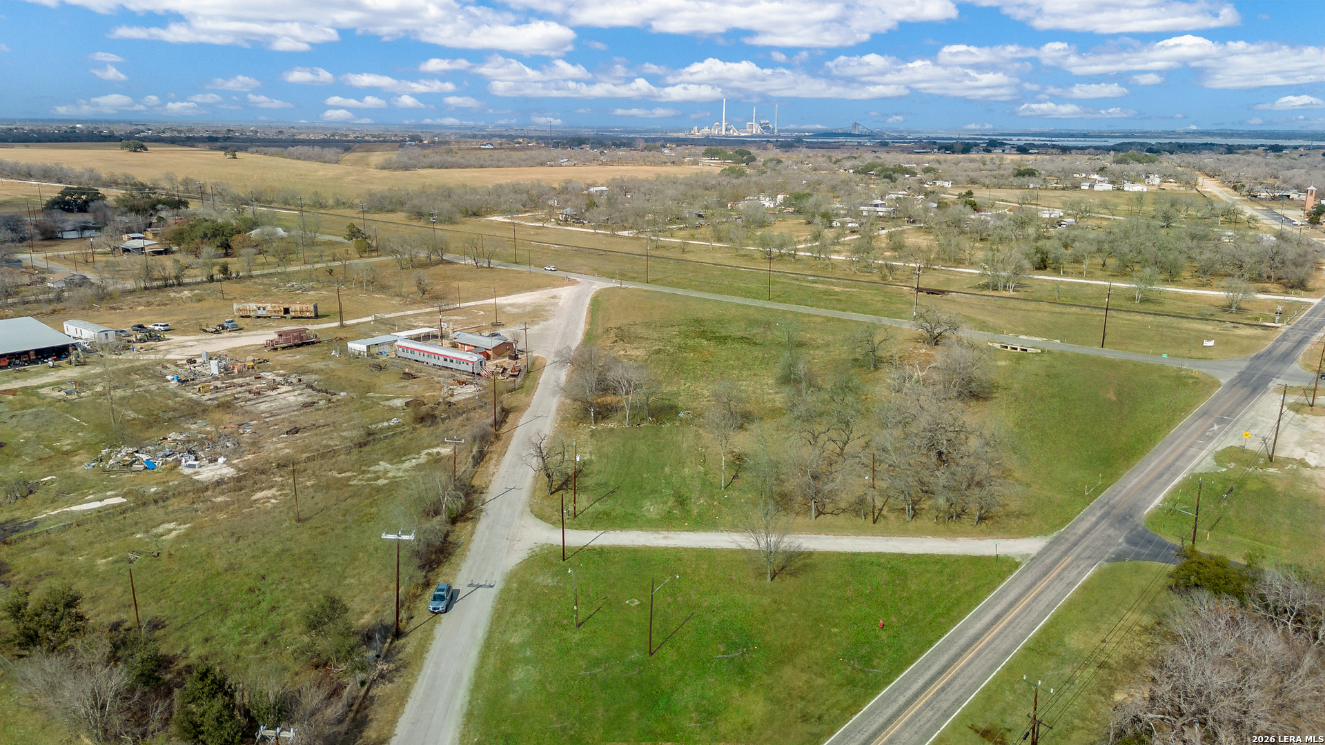 210 Bexar Elmendorf TX 78112