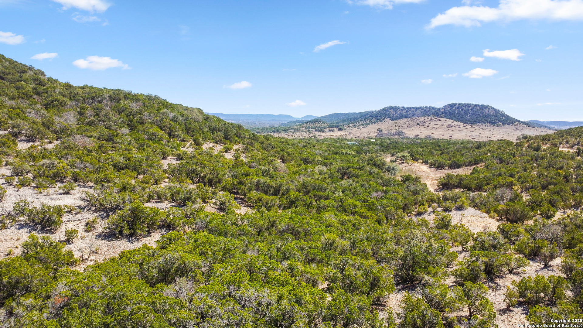 00 Sunrise Ridge Tarpley TX 78883