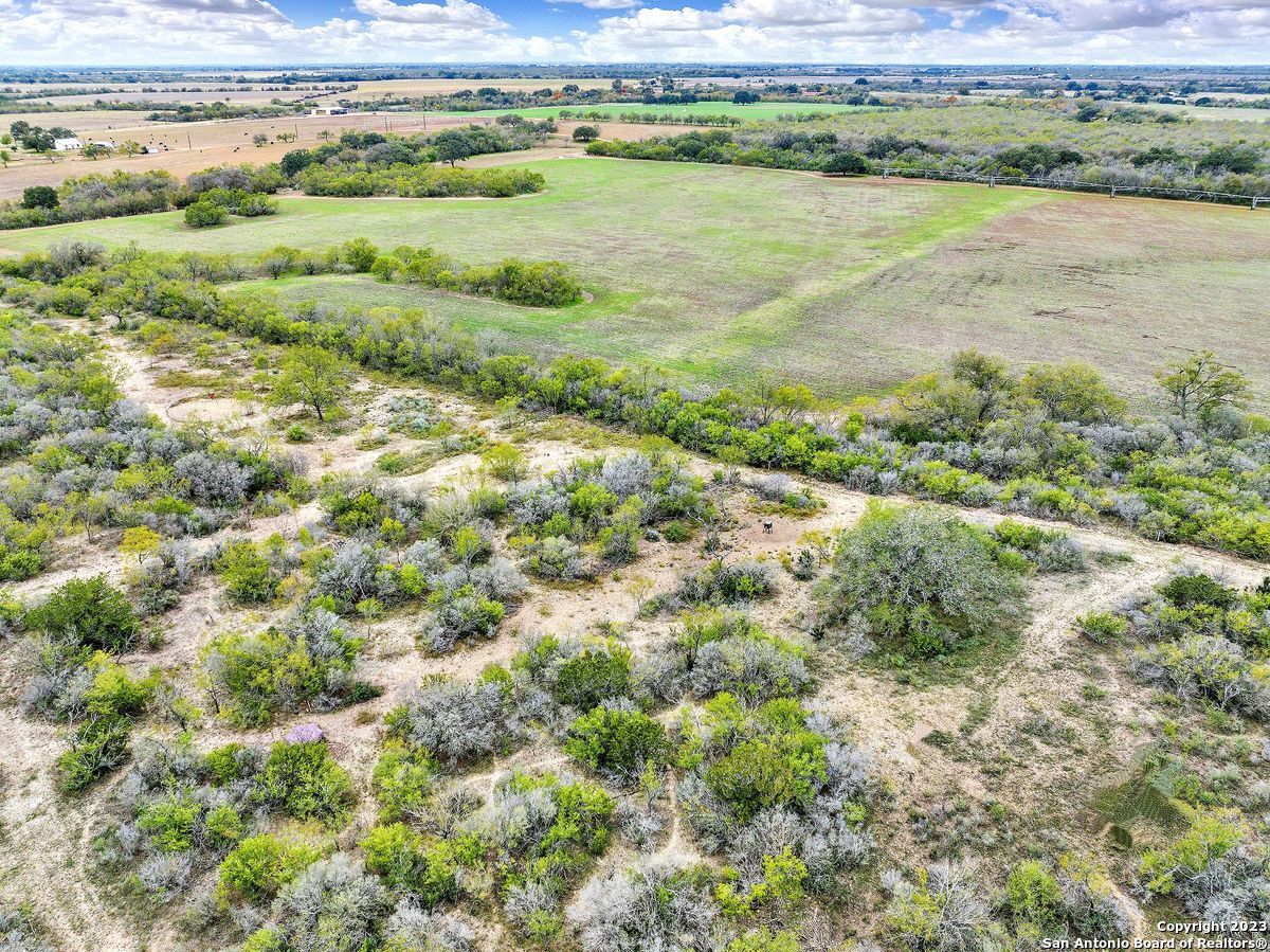 2049 County Road 451 Hondo TX 78861
