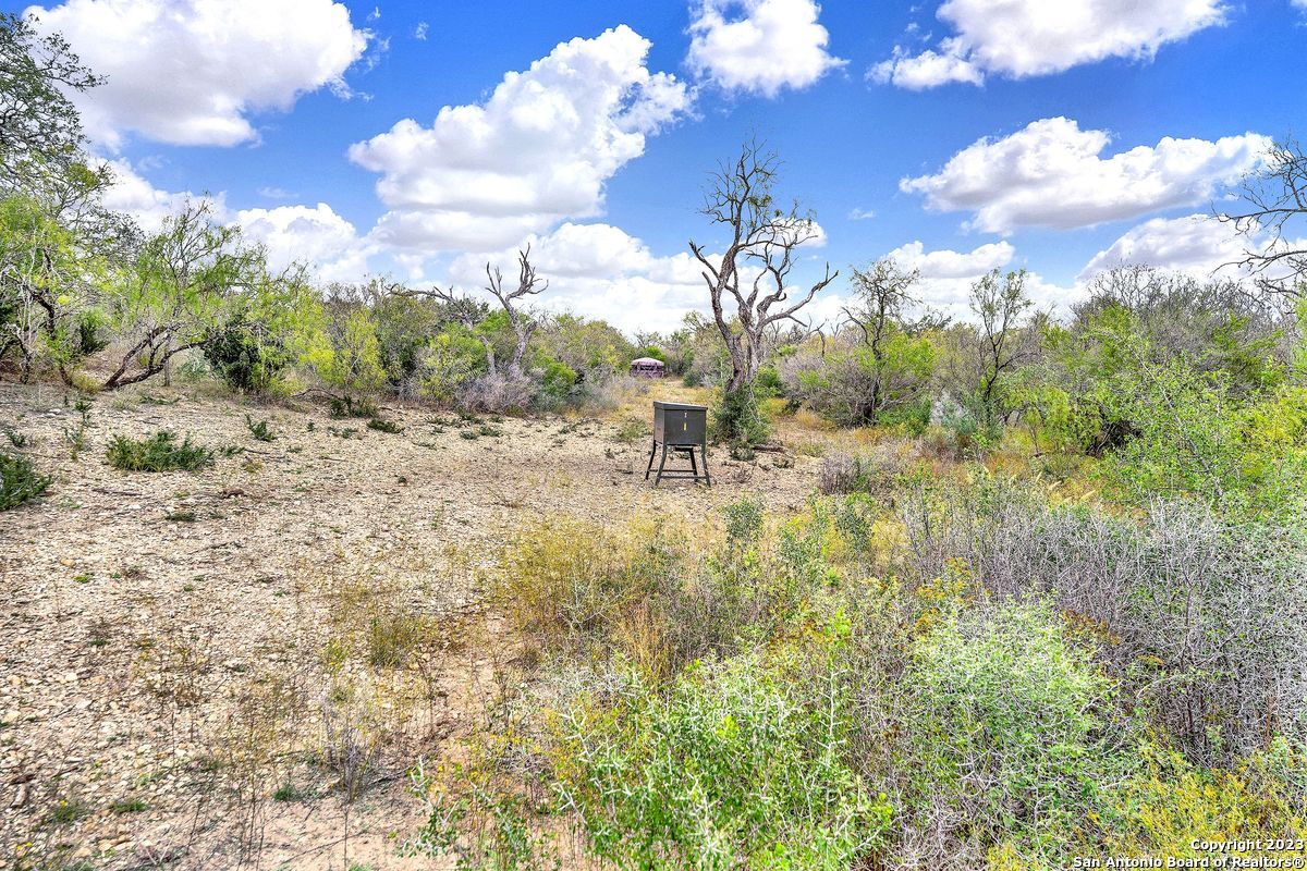 2049 County Road 451 Hondo TX 78861