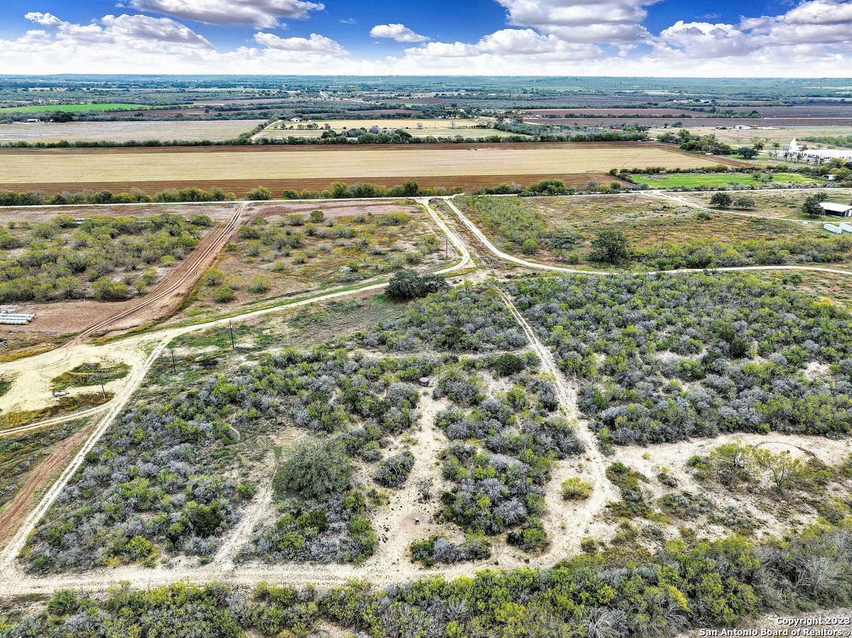 2049 County Road 451 Hondo TX 78861