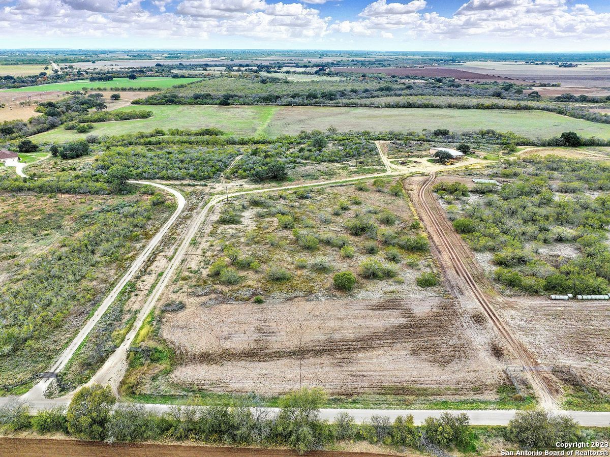 2049 County Road 451 Hondo TX 78861