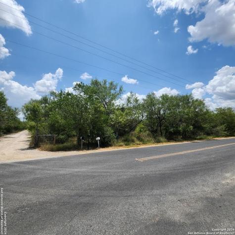 14096 Greenwood Road Atascosa TX 78002