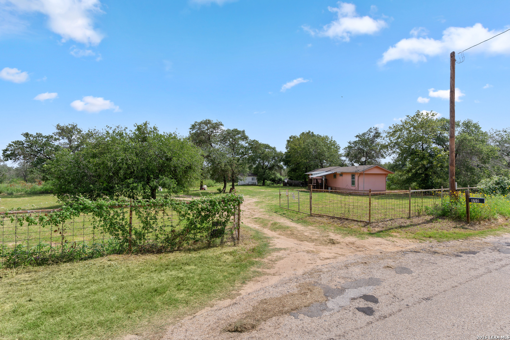 650 Patton Road Somerset TX 78069