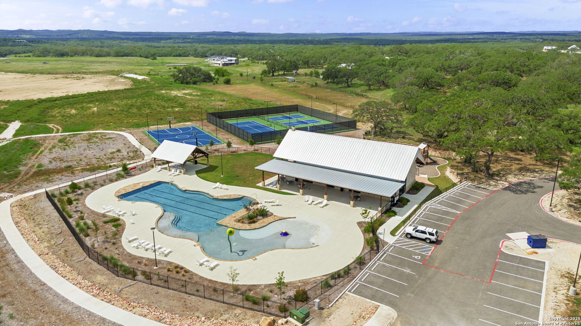 717 Live Oak Ridge Bulverde TX 78163