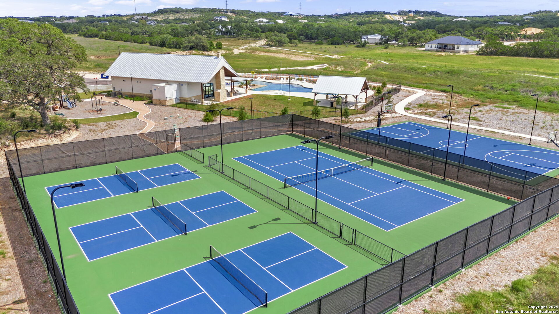 717 Live Oak Ridge Bulverde TX 78163