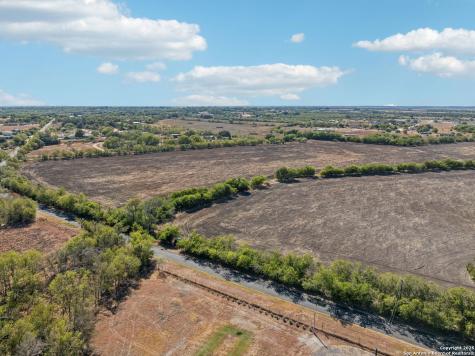 11735 Obrien Atascosa TX 78002