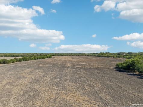 11735 Obrien Atascosa TX 78002