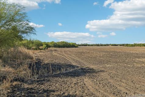 11735 Obrien Atascosa TX 78002