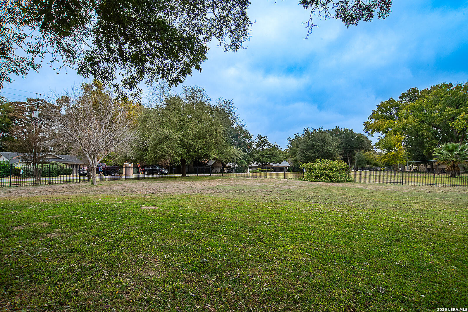 123 Royal George Circle Mcqueeney TX 78123