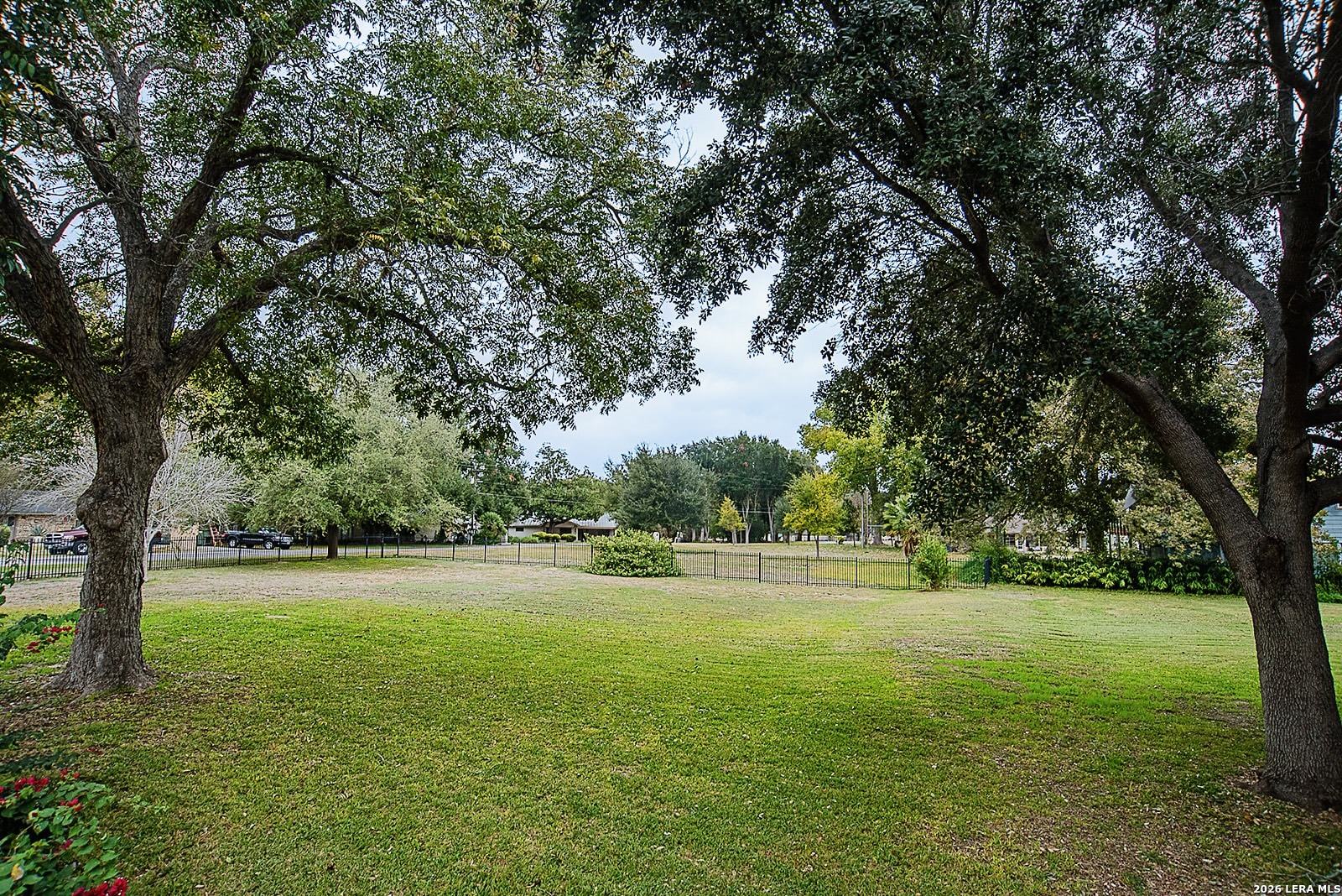 123 Royal George Circle Mcqueeney TX 78123