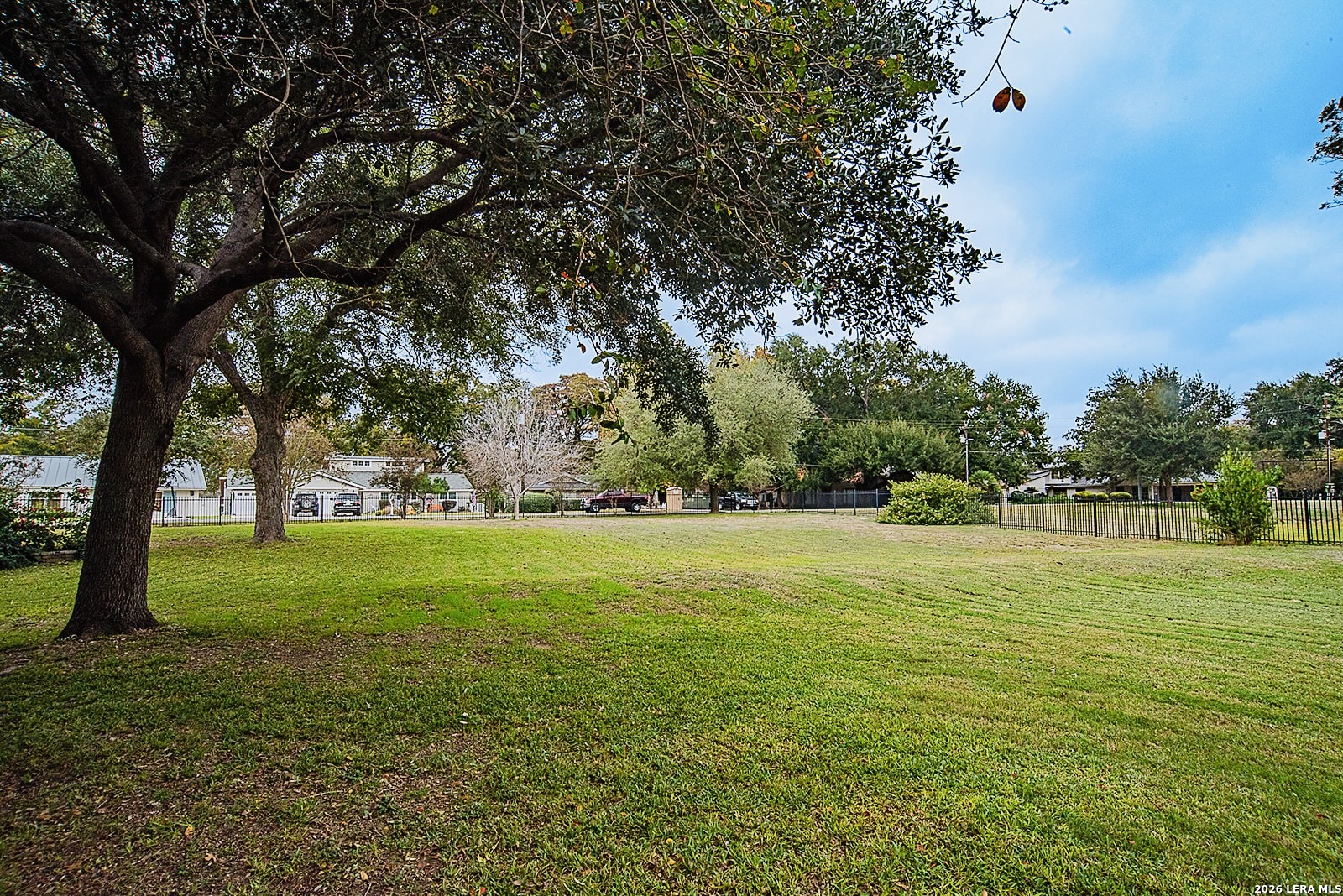 123 Royal George Circle Mcqueeney TX 78123