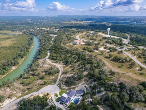942 Blueridge View Canyon Lake TX 78133