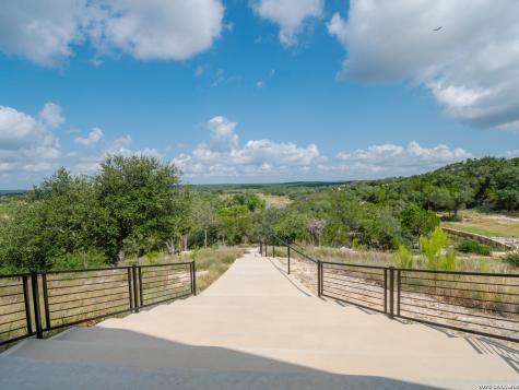 942 Blueridge View Canyon Lake TX 78133