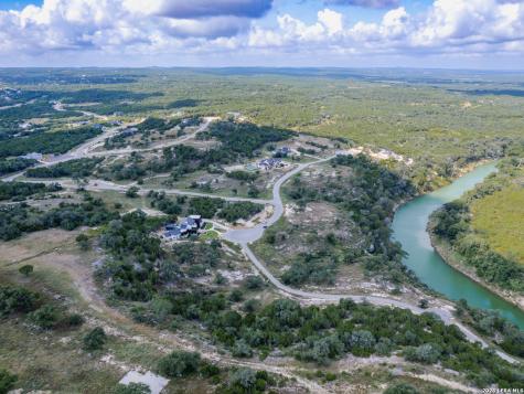 942 Blueridge View Canyon Lake TX 78133