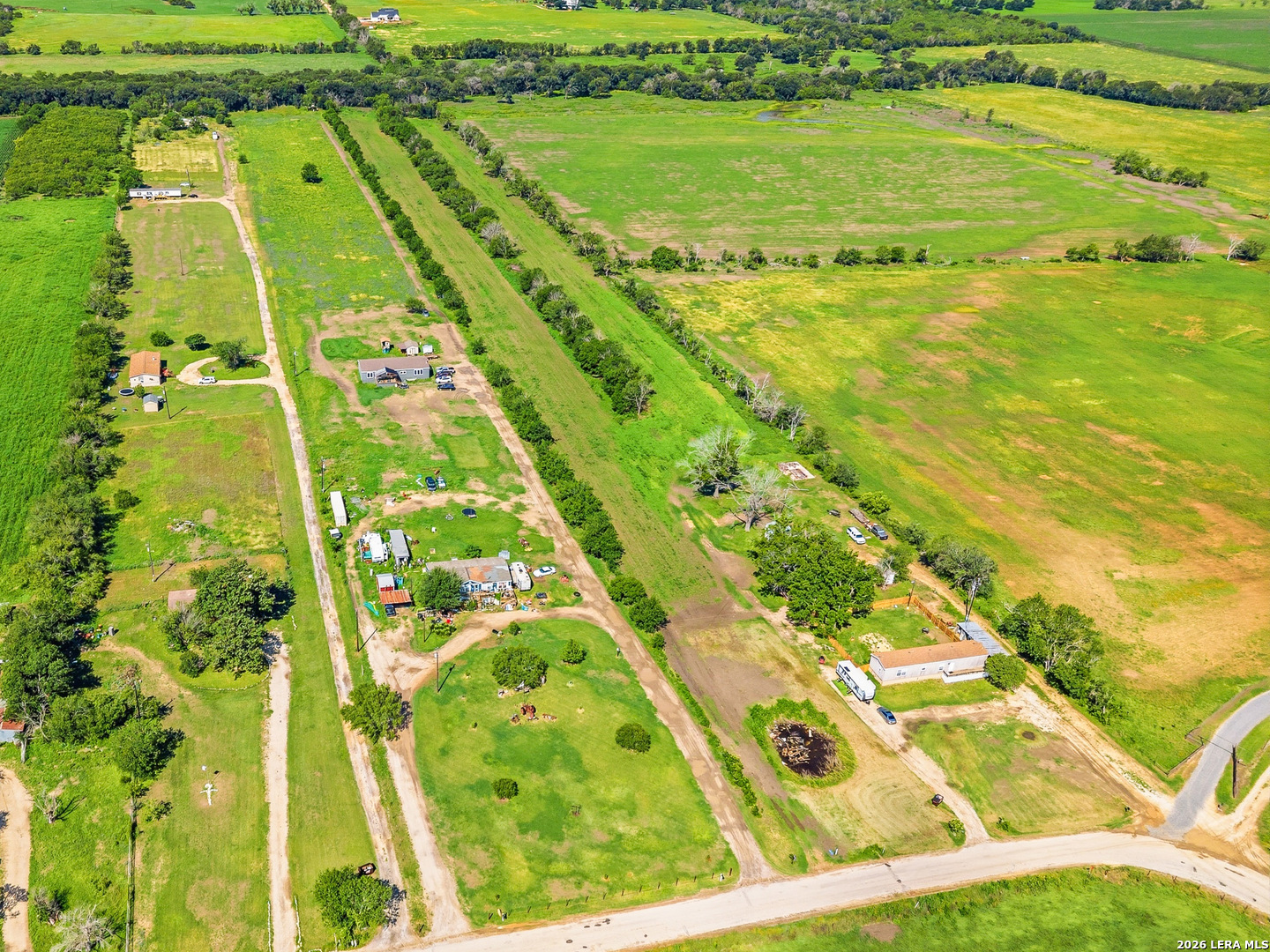 1263 County Road 345 La Vernia TX 78121