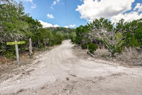 2844 Hidden Valley Road Pipe Creek TX 78063