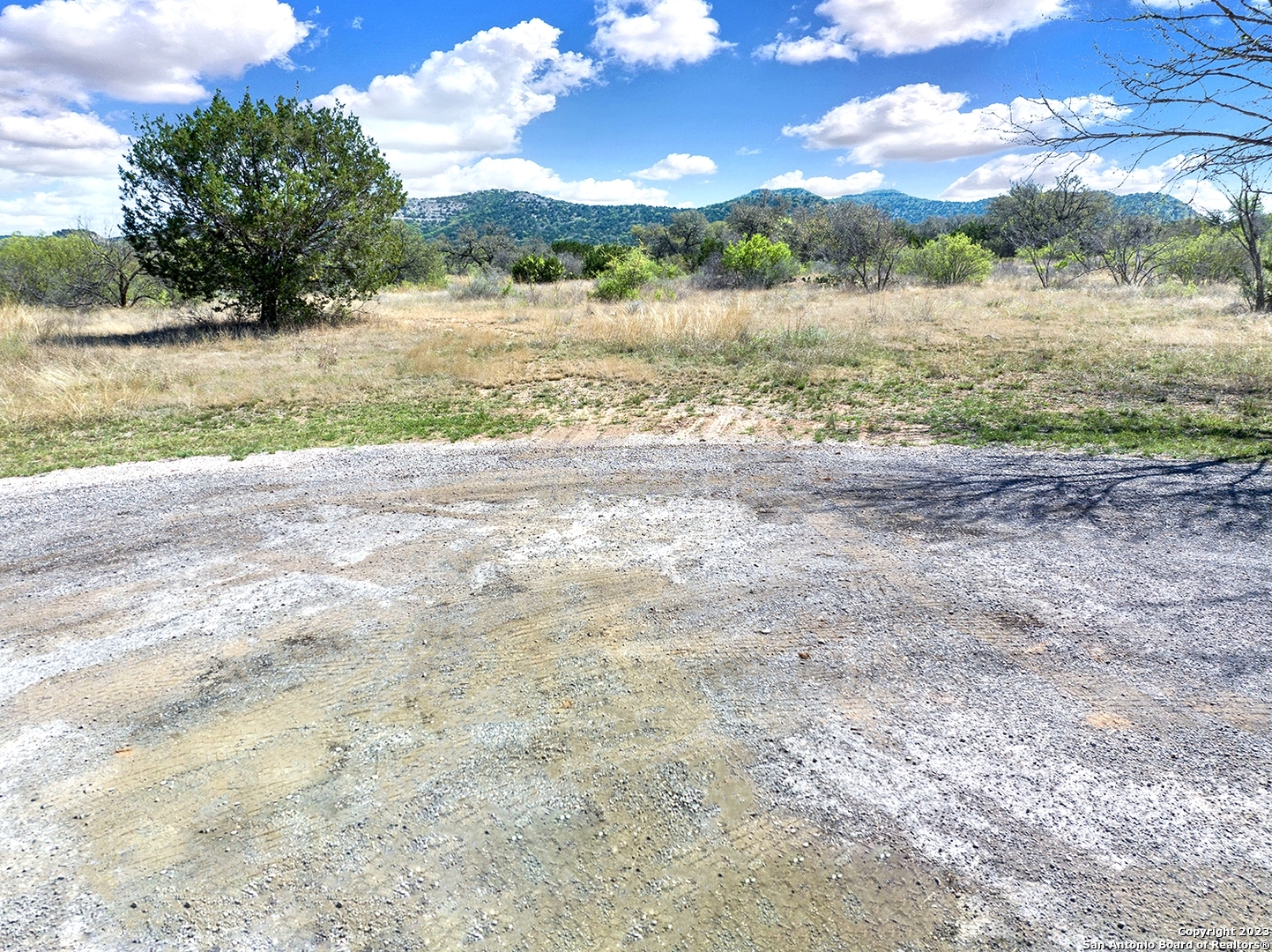 316 Robin Road Camp Wood TX 78833