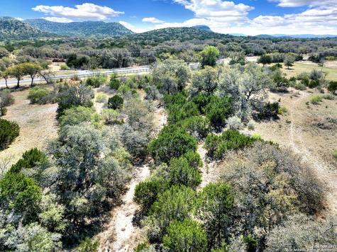 316 Robin Road Camp Wood TX 78833