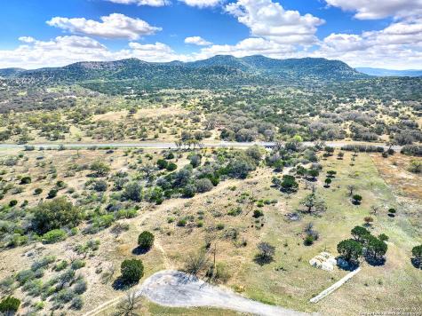316 Robin Road Camp Wood TX 78833