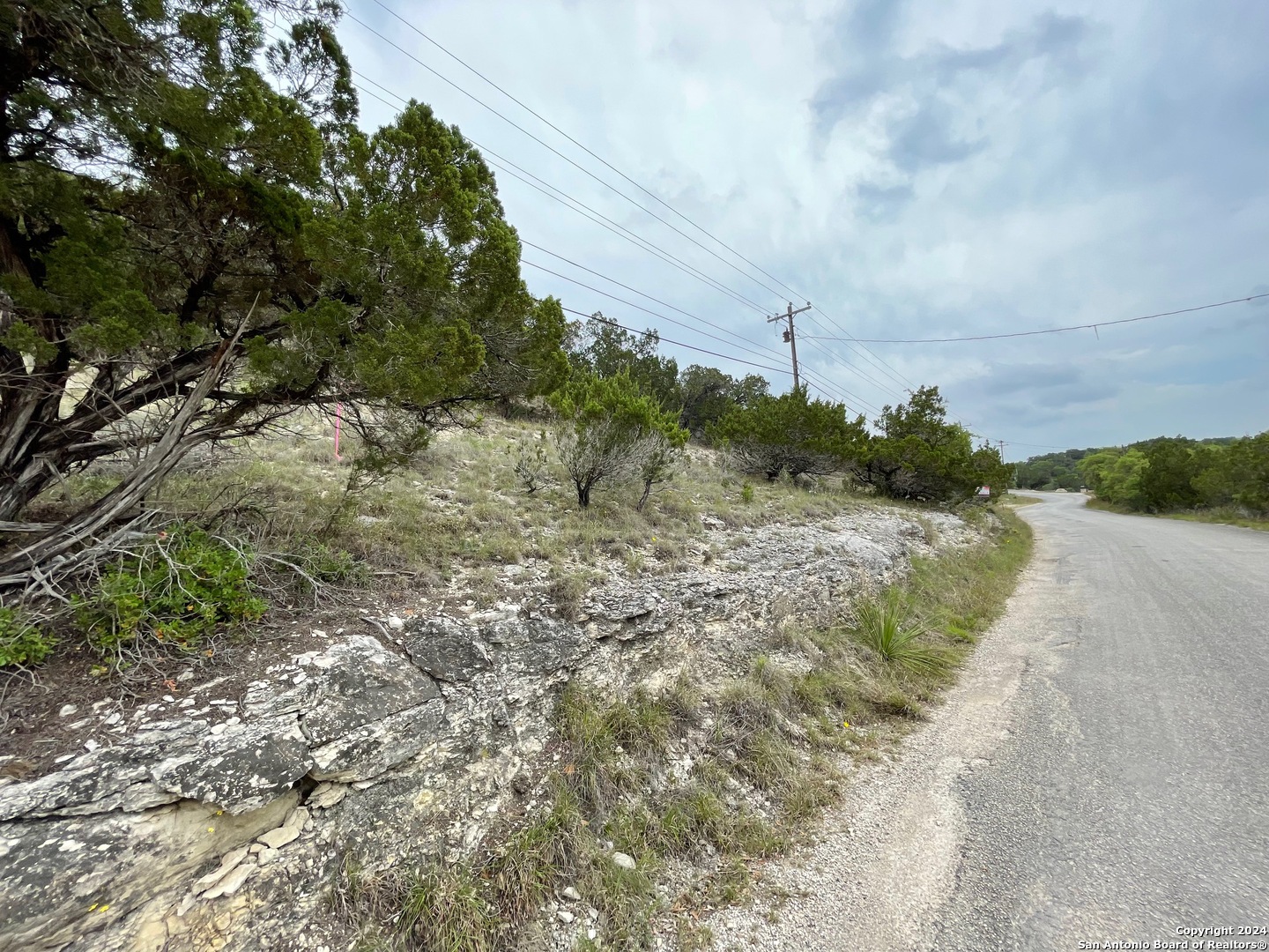 Lots 1-9,11-17 Georges Road Lakehills TX 78063